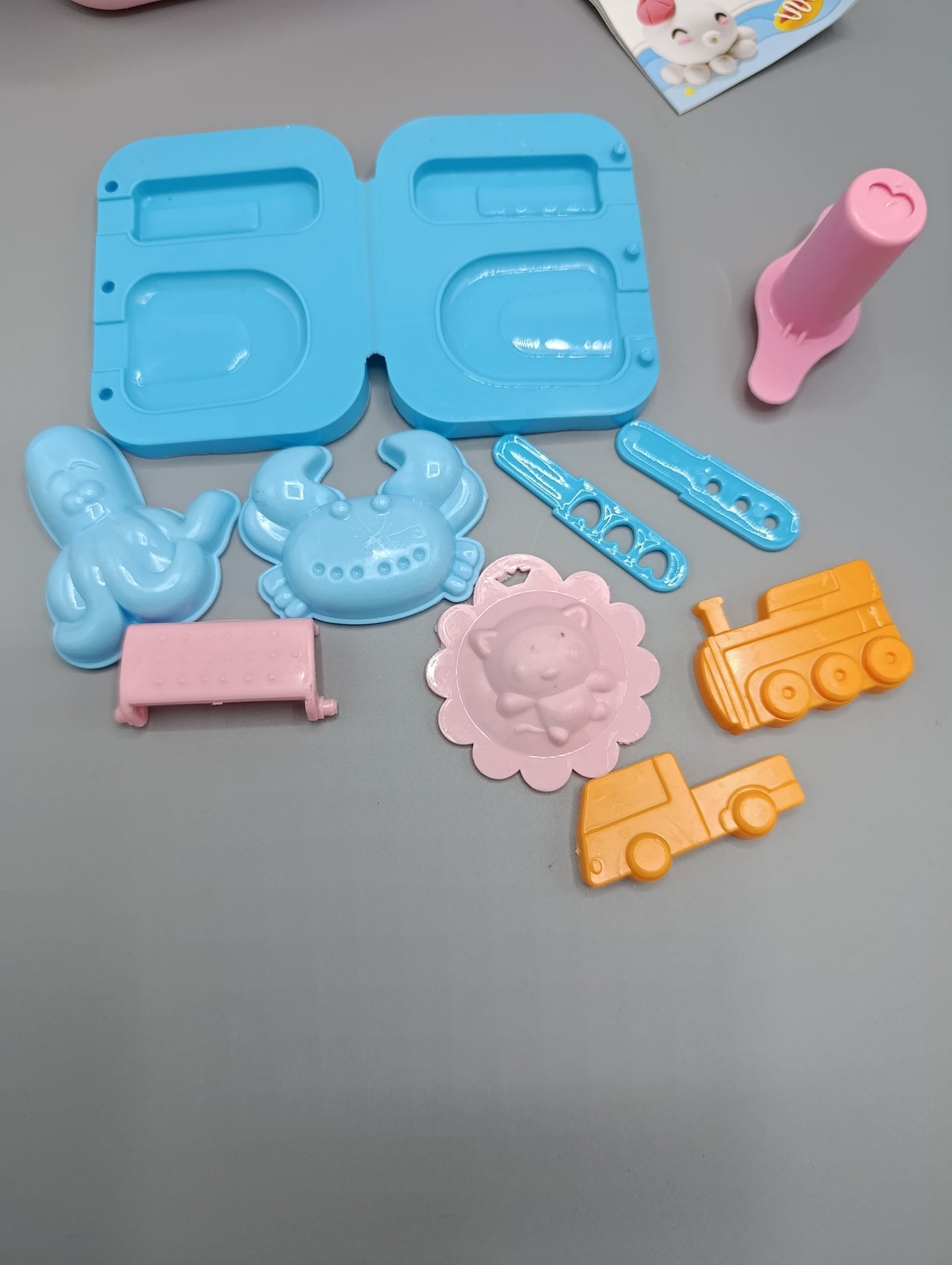 ππ§ "ColorPop Clay World" β 24 Shades of Fun in a Magical Box!