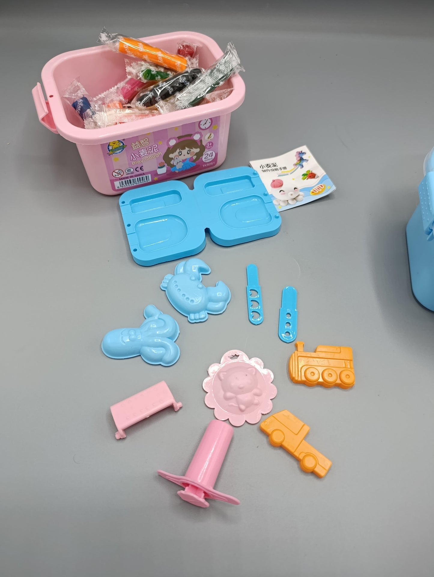 ππ§ "ColorPop Clay World" β 24 Shades of Fun in a Magical Box!